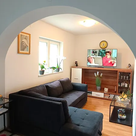 Apartment Cozy Near The Center Novi Vinodolski